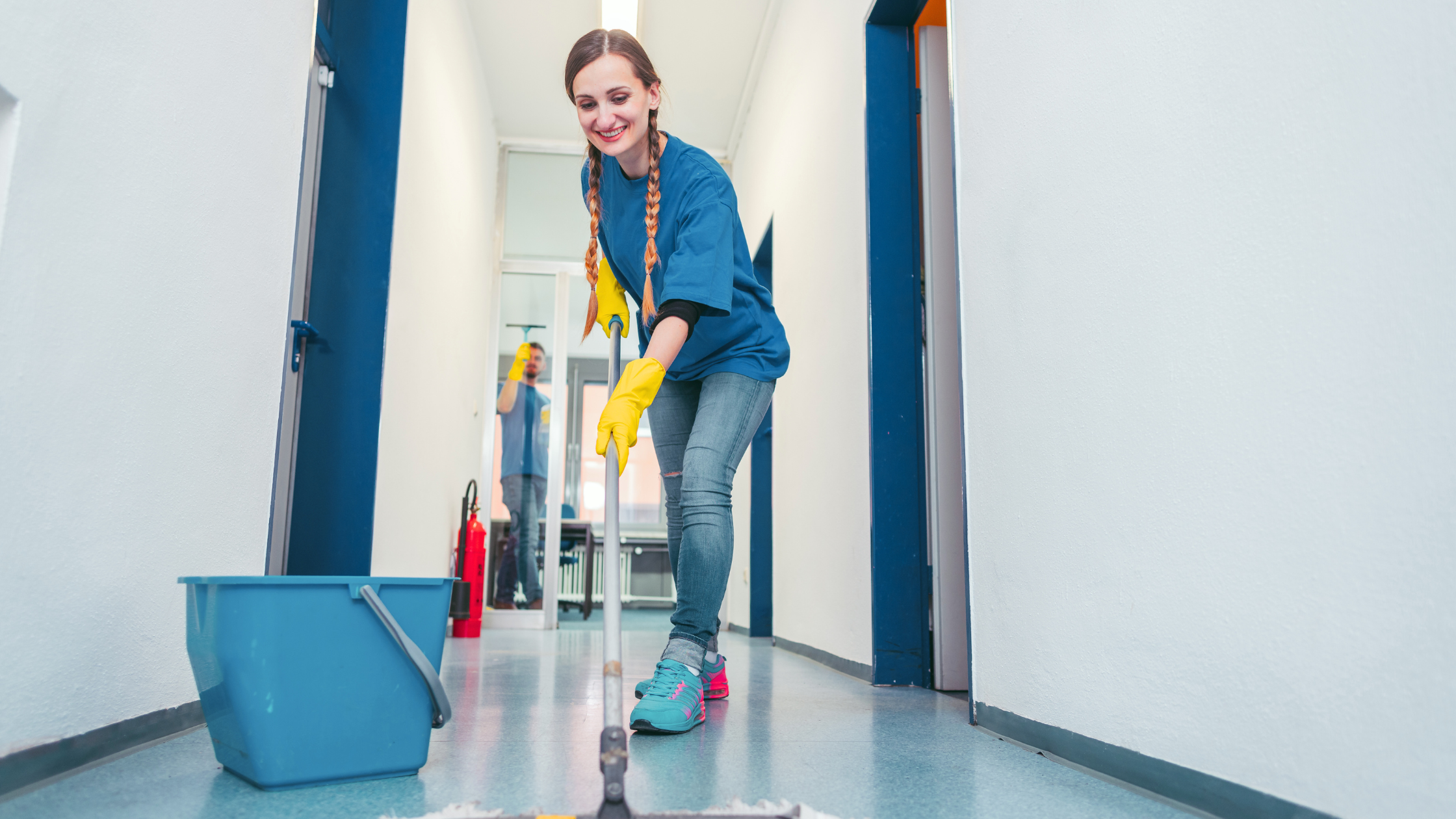 Tackling Summer Cleaning Challenges in the Workplace